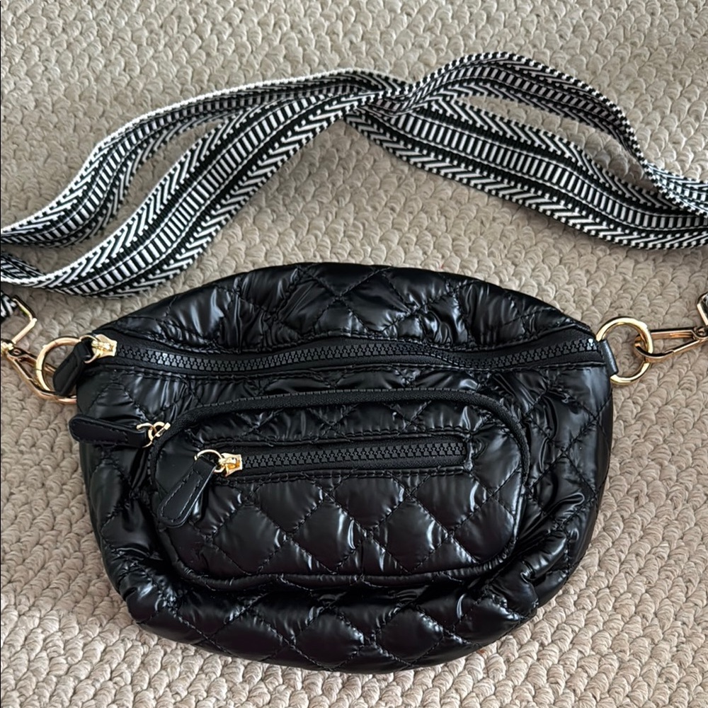 Sleek Black Quilted Crossbody Bag with Gold Hardware